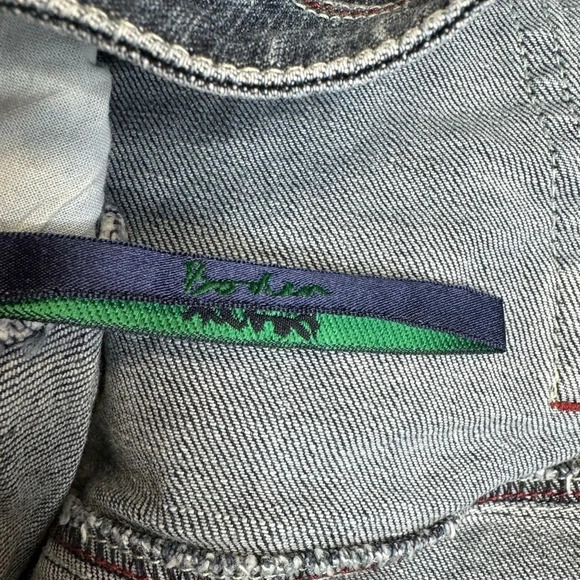 Boden Women’s Blue Denim Skirt with Red Stitching Pockets Zipper/Button Closure‎ - Picture 8 of 9